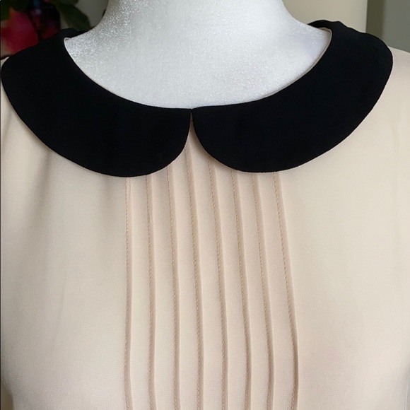 Peter Pan collar blouse - Picture 2 of 5